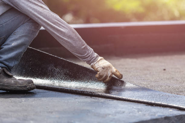 Professional Crawl Space Encapsulation technician working in West Dundee, IL